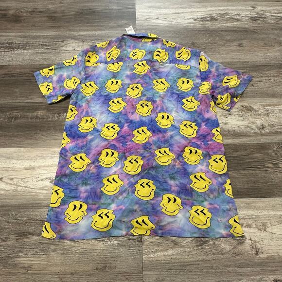 NWT Pacsun Trippy Tie Dye Multicolor Mens M Smiley Faces AOP‎ Rayon Button Shirt - Picture 2 of 8